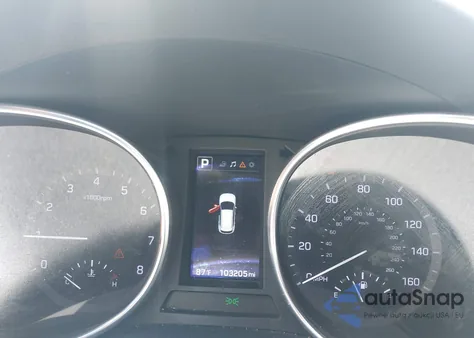 2017 Hyundai Santa Fe Se from USA, damaged, VIN KM8SN4HF6HU247372